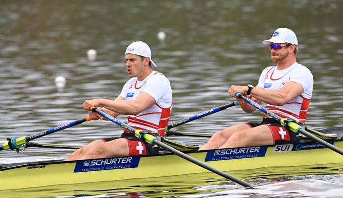 Roman Rössli (links) und Barnabé Delarze absolvierten einen taktisch einwandfreien Vorlauf und Hoffnungslauf. (Foto Swiss Rowing/Detlev Seyb)