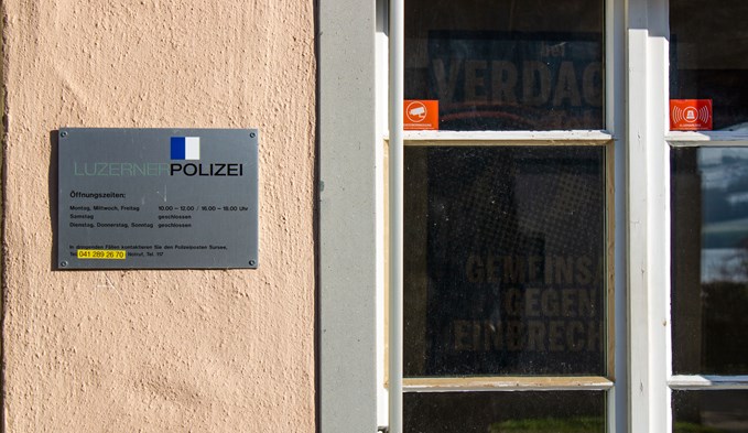 Der Polizeiposten in Sempach schliesst über den Sommer. (Foto fh/archiv)